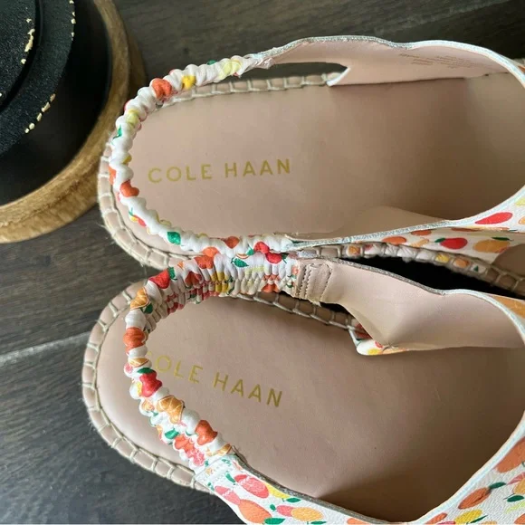 Cole Haan Pinch Sandals Marine Classic Espadrilles Fruit Print Size 7.5 B - Picture 3 of 16